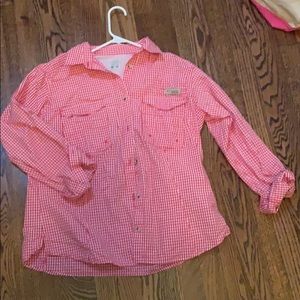 Women’s Columbia PFG shirt
